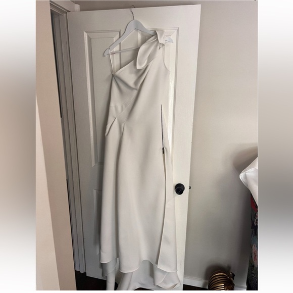 Toni Maticevski Virtuoso - Designer Wedding dress - Picture 6 of 15